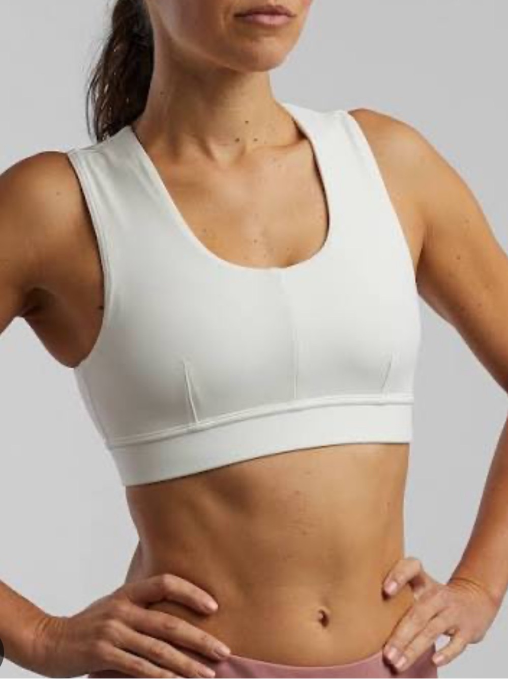 Oiselle flyout bra in white
